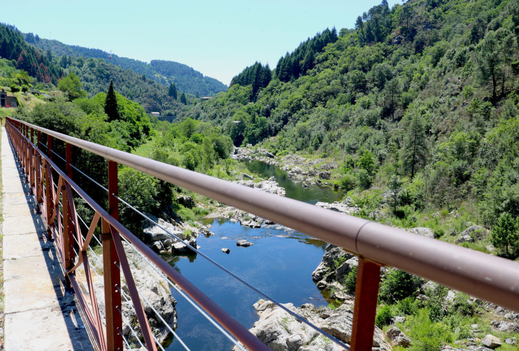 Vacances en Ardèche Buissonnière à vélo